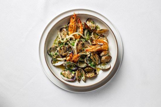 George & John Restaurant